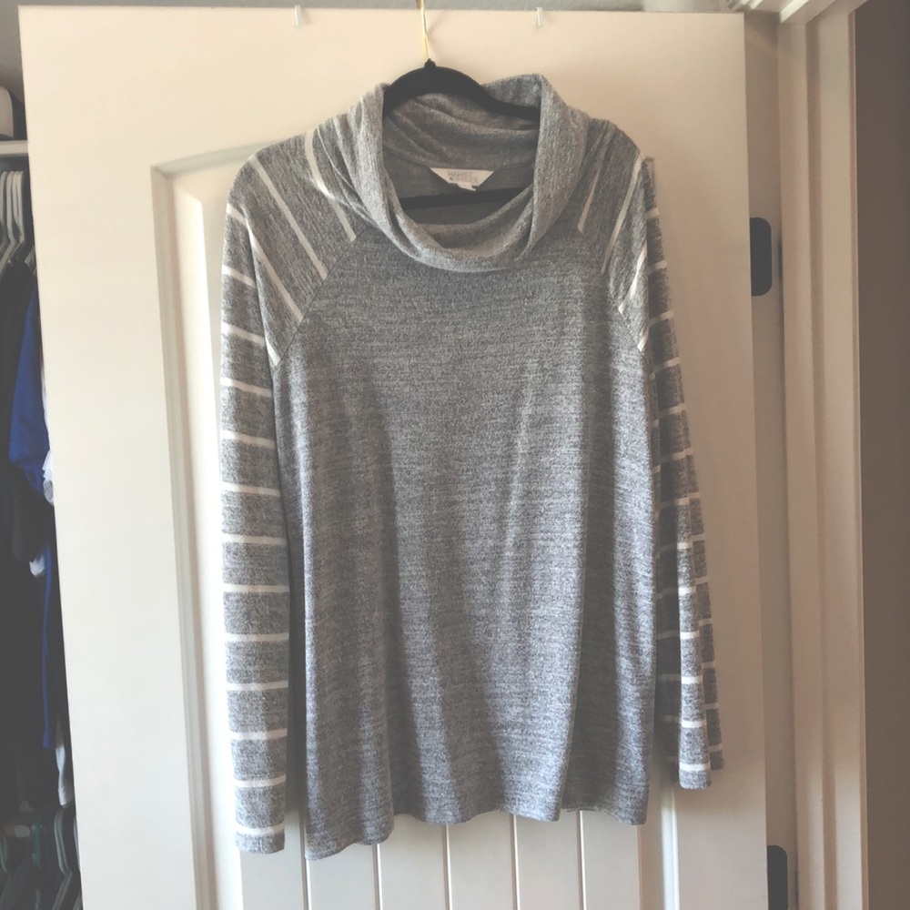 Cowl neck lightweight sweater